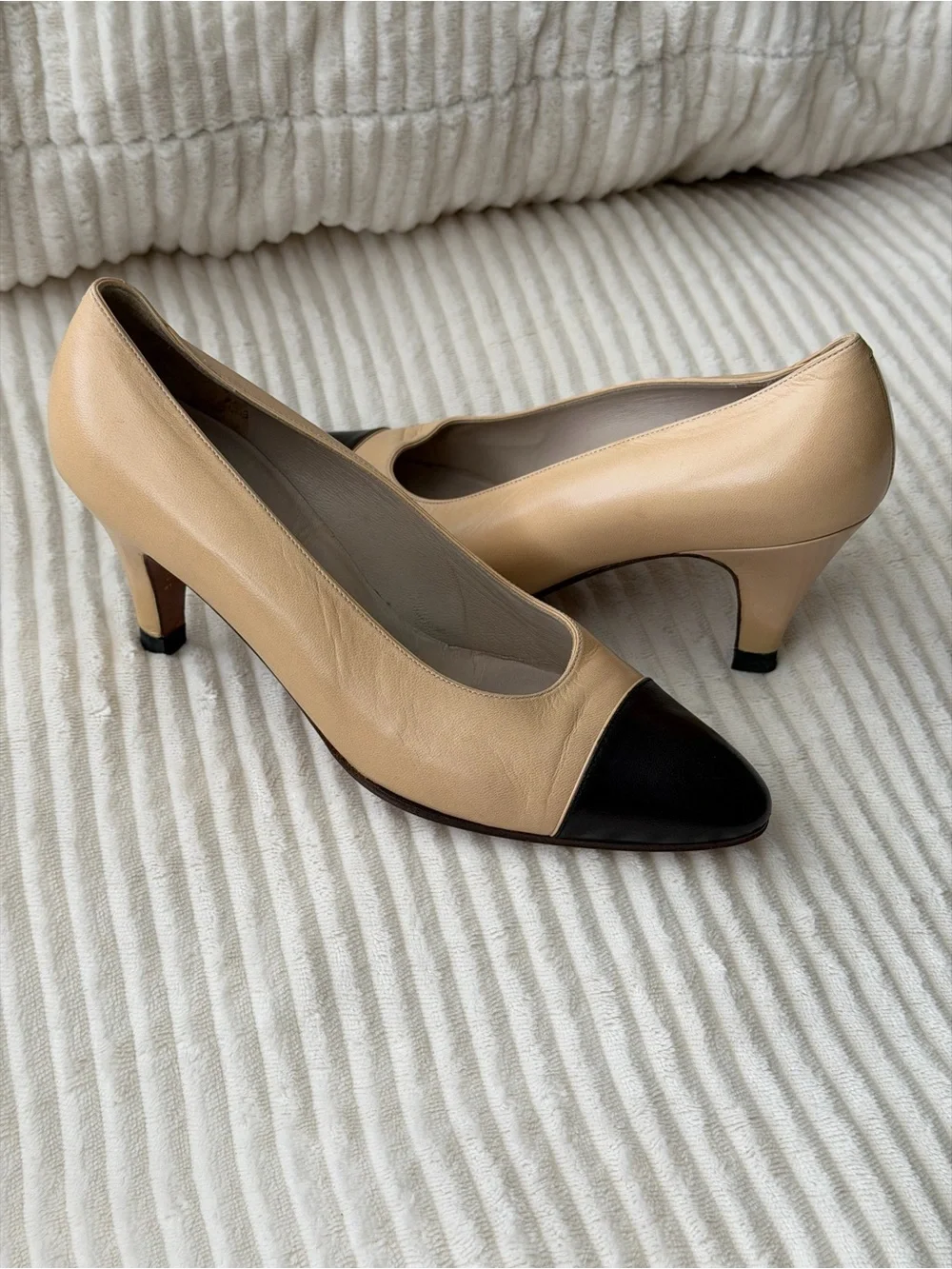 CHANEL vintage signature